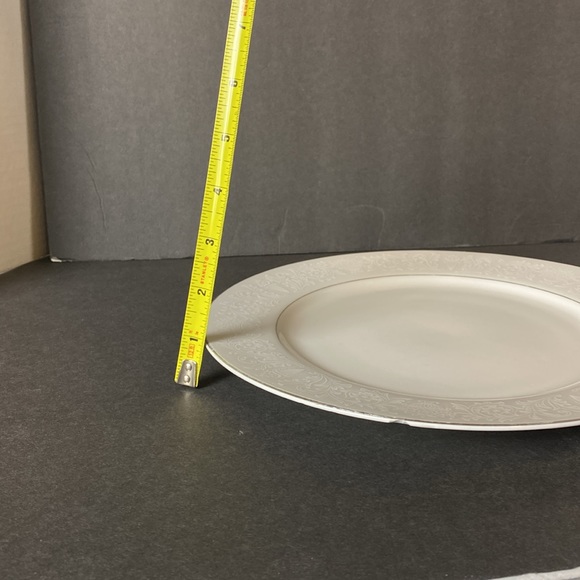 Crown Victoria “Lovelace” China Plate - Picture 7 of 7